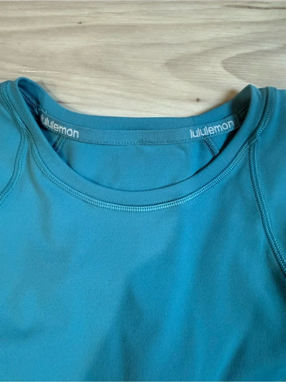 lululemon athletica Teal Rulu Long-Sleeve Crew Neck Top size 6